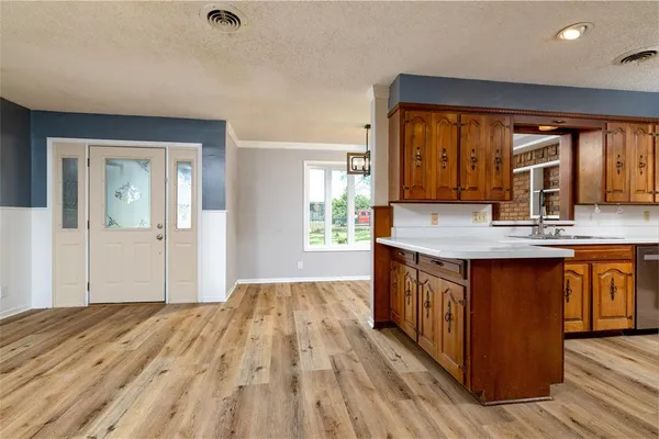 $399,000 | 3744 North Weaver Street, Gainesville, TX 76240