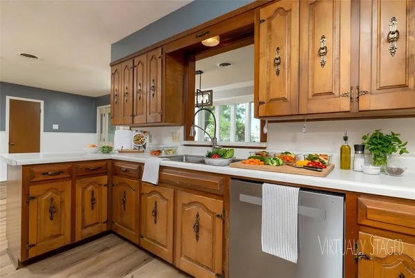 $399,000 | 3744 North Weaver Street, Gainesville, TX 76240