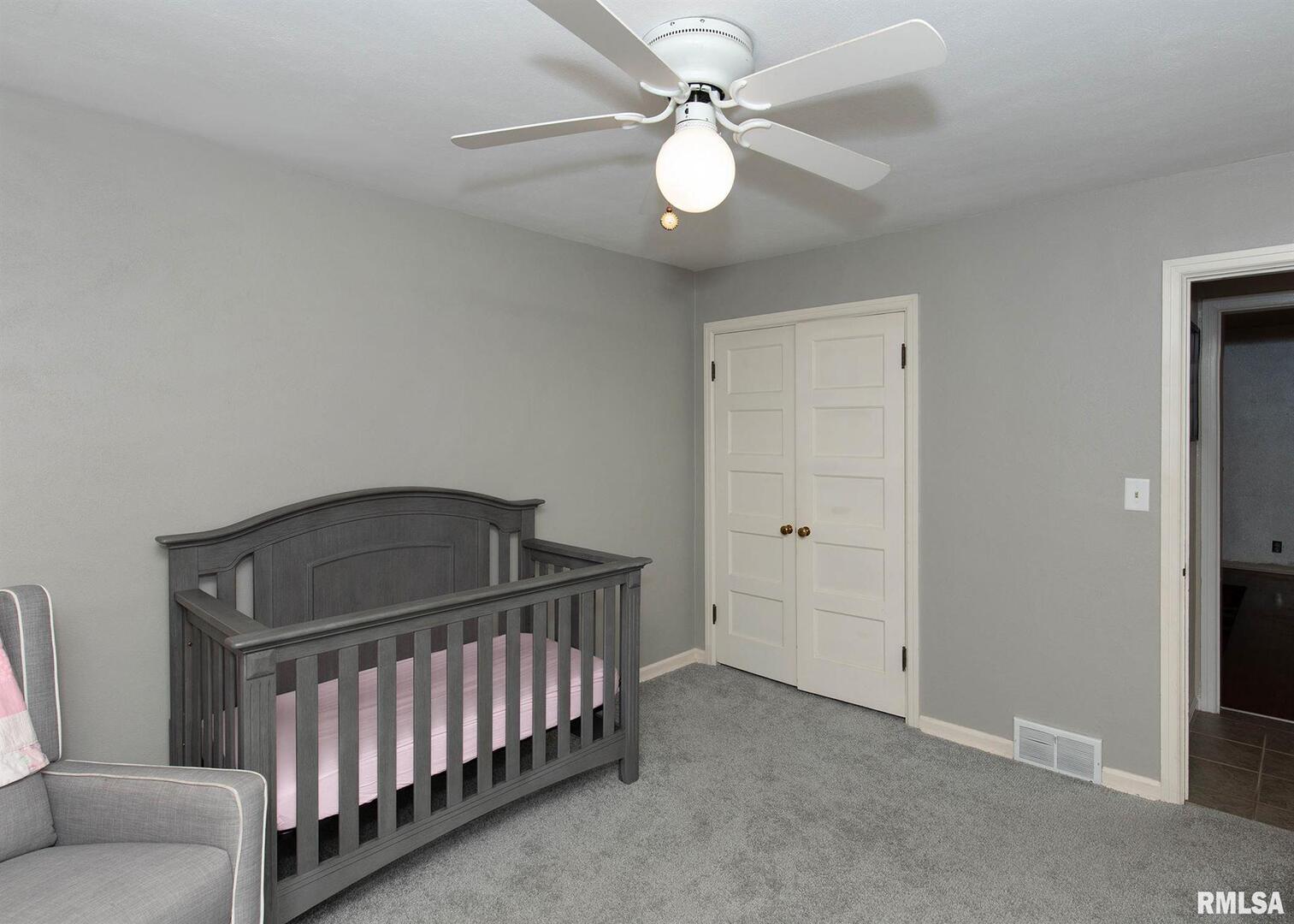 717 3rd Street, Unit A Moline, IL 61265 - Photo 23 of 48 Gallery Image 23
