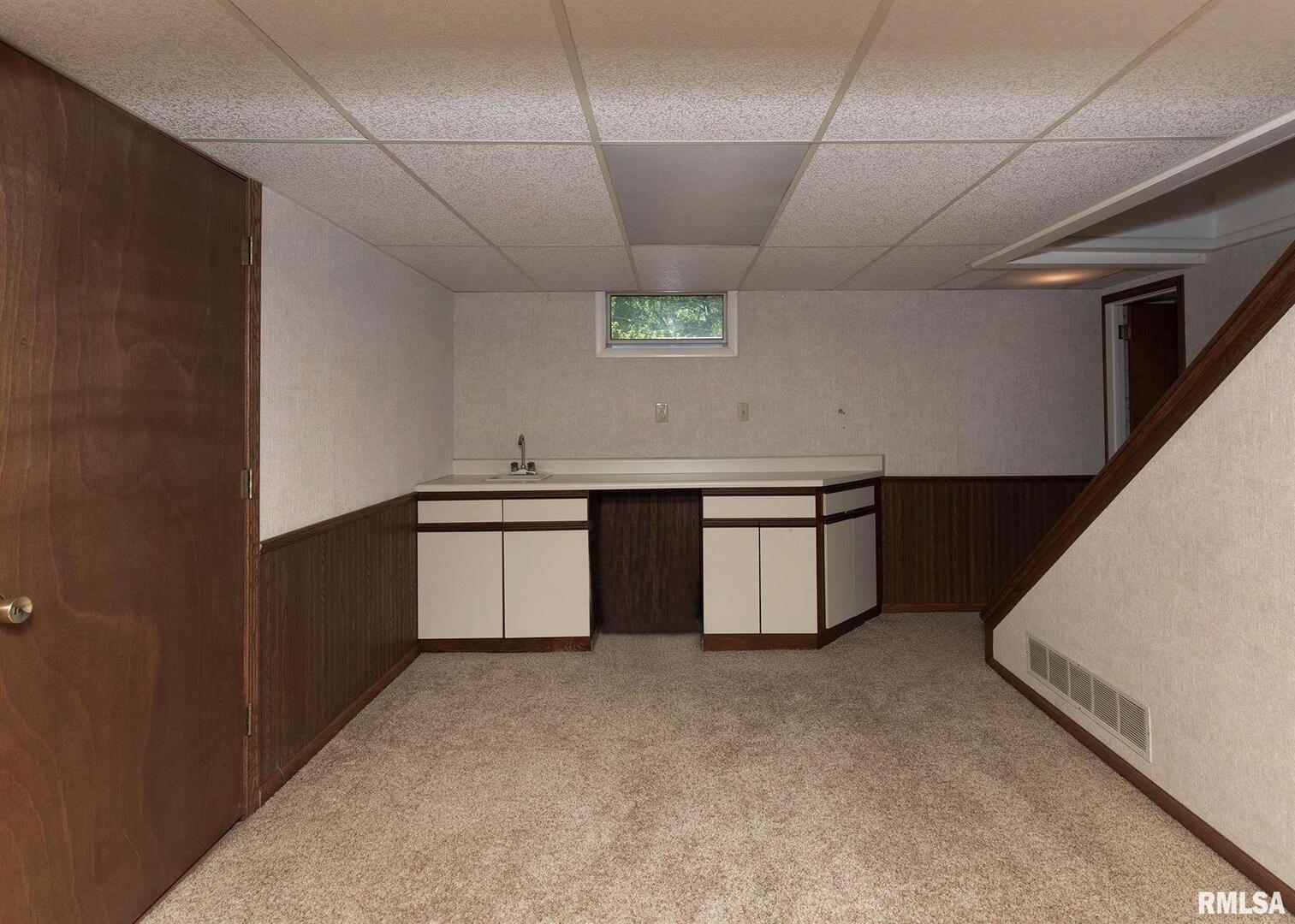 717 3rd Street, Unit A Moline, IL 61265 - Photo 33 of 48 Gallery Image 33