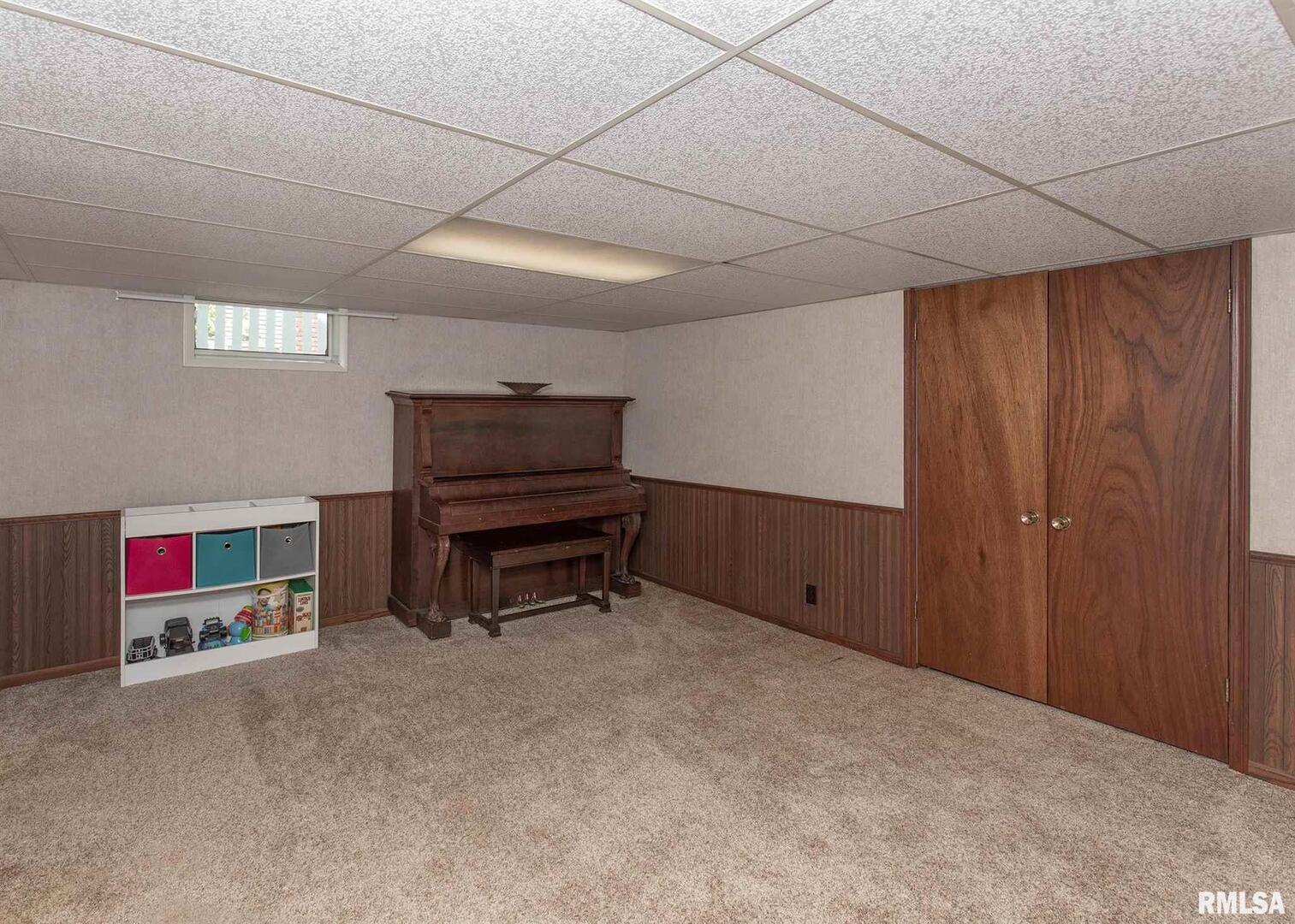 717 3rd Street, Unit A Moline, IL 61265 - Photo 34 of 48 Gallery Image 34