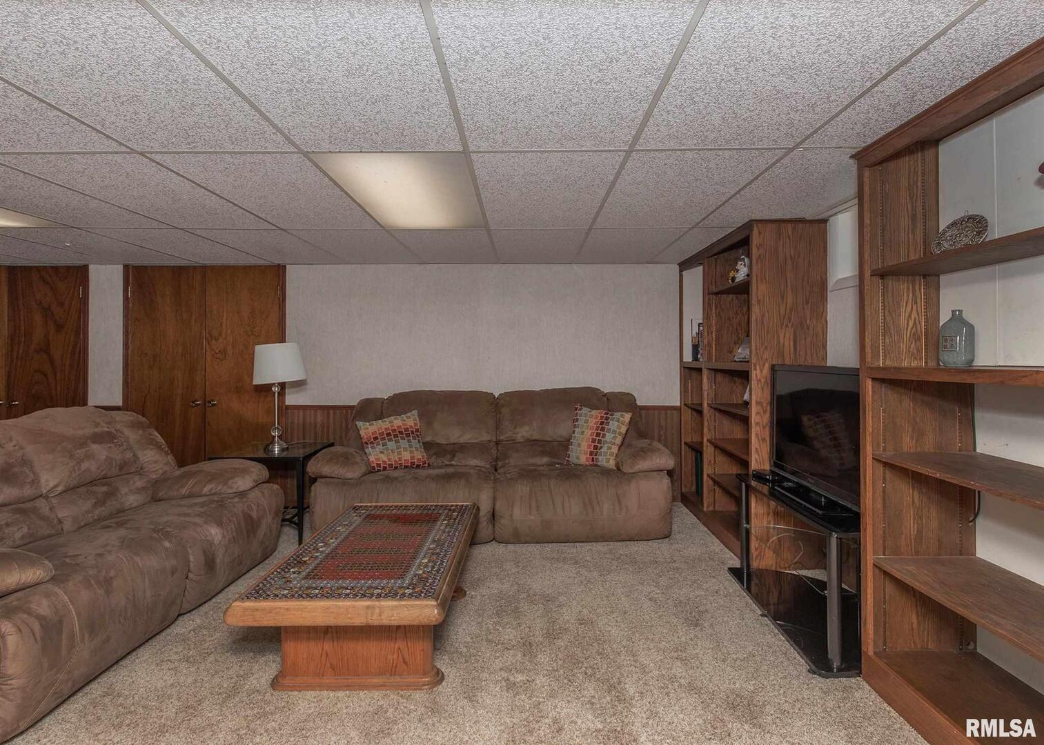 717 3rd Street, Unit A Moline, IL 61265 - Photo 36 of 48 Gallery Image 36