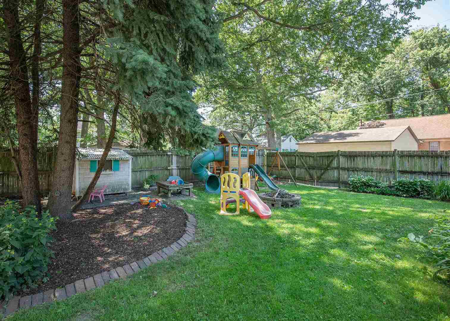 717 3rd Street, Unit A Moline, IL 61265 - Photo 40 of 48 Gallery Image 40