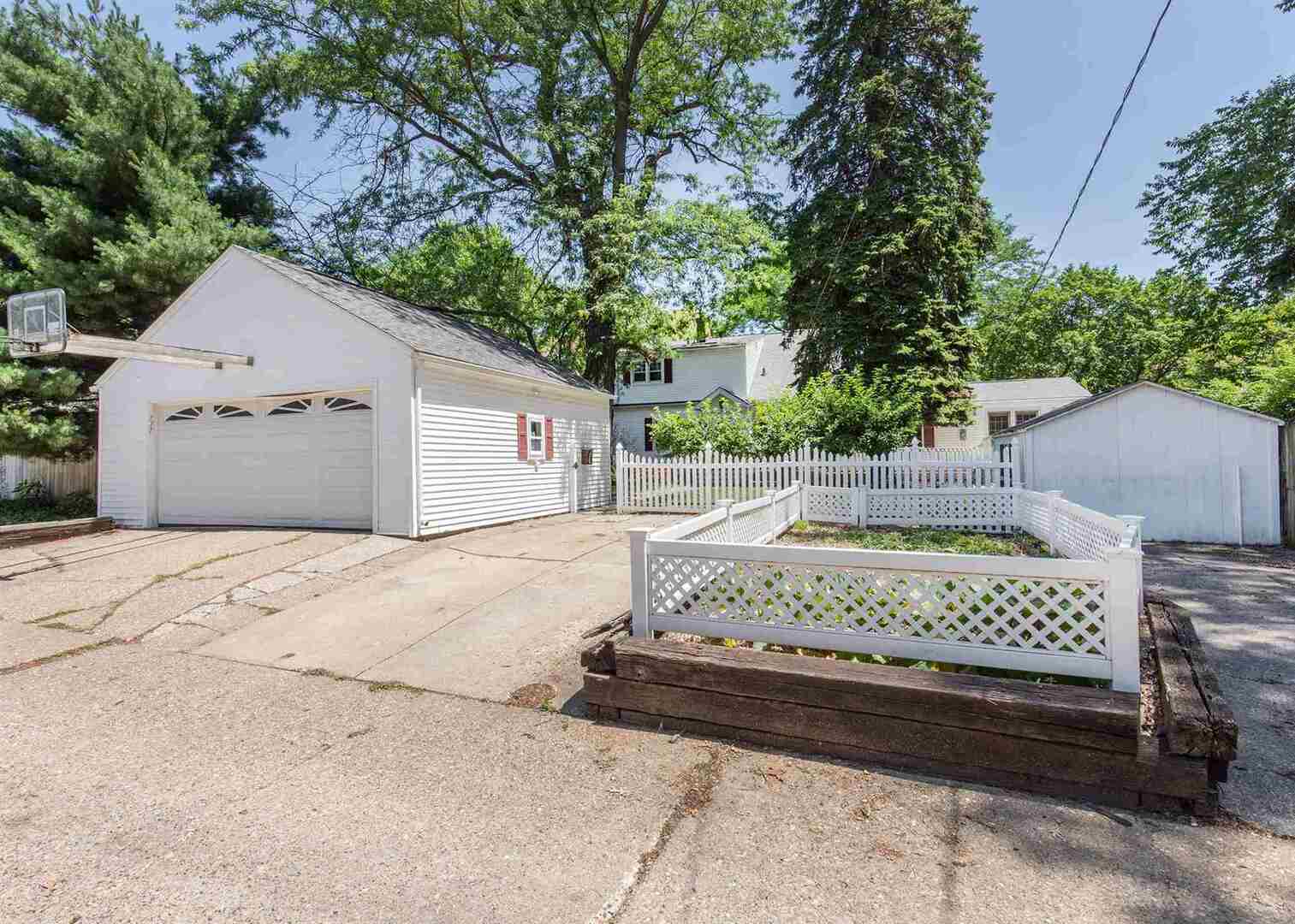 717 3rd Street, Unit A Moline, IL 61265 - Photo 46 of 48 Gallery Image 46