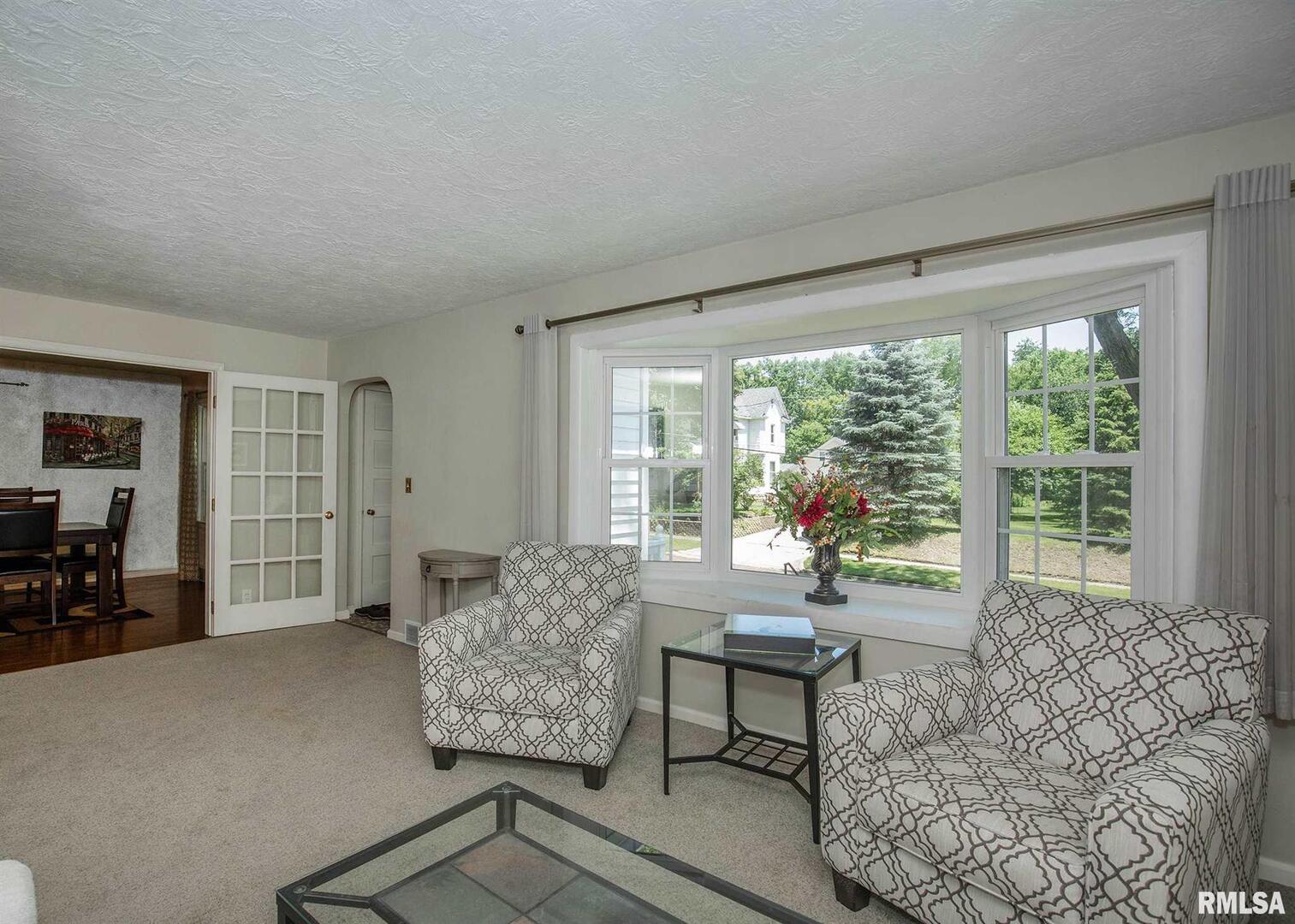 717 3rd Street, Unit A Moline, IL 61265 - Photo 6 of 48 Gallery Image 6