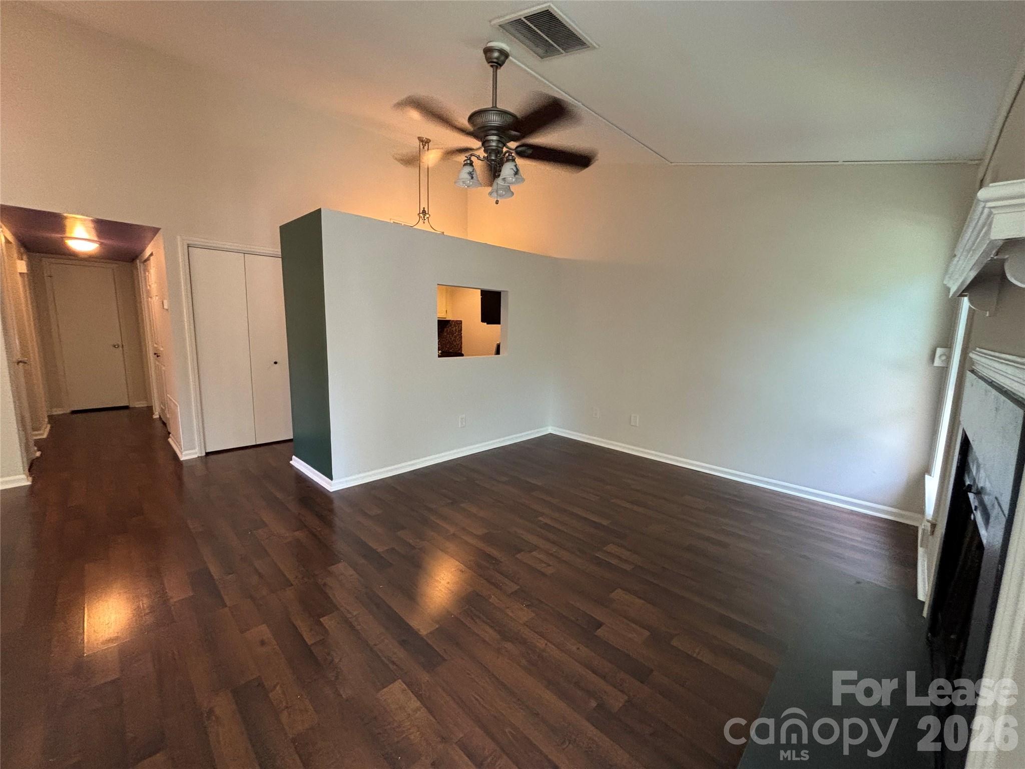 430 Queens Road, Unit 632 Charlotte, NC 28207 - Photo 5 of 13 Gallery Image 5