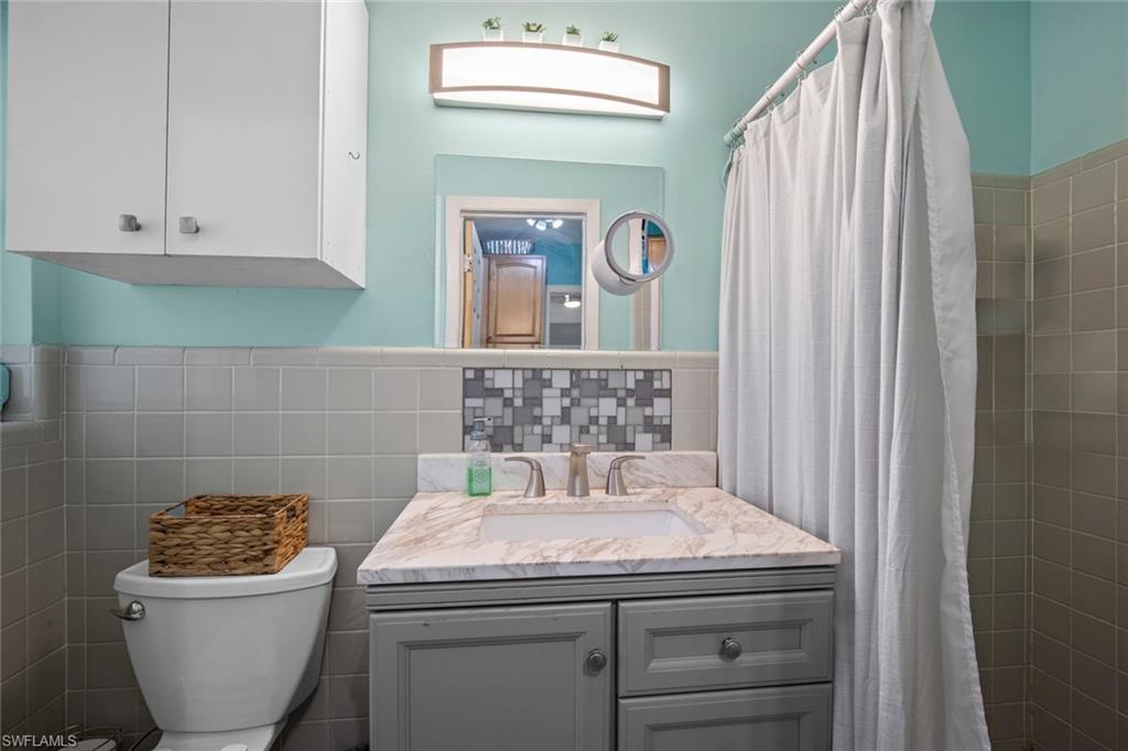 1454 Mandel Road Fort Myers, FL 33919 - Photo 17 of 31 Gallery Image 17