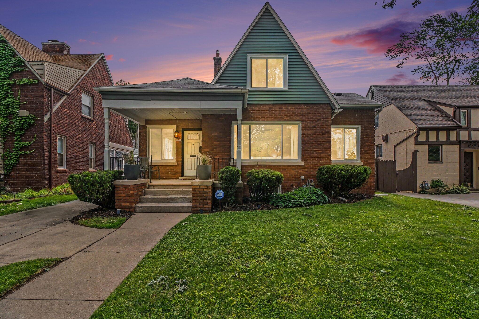15348 Stahelin Road Detroit, MI 48223 - Photo 1 of 29 Front twilight