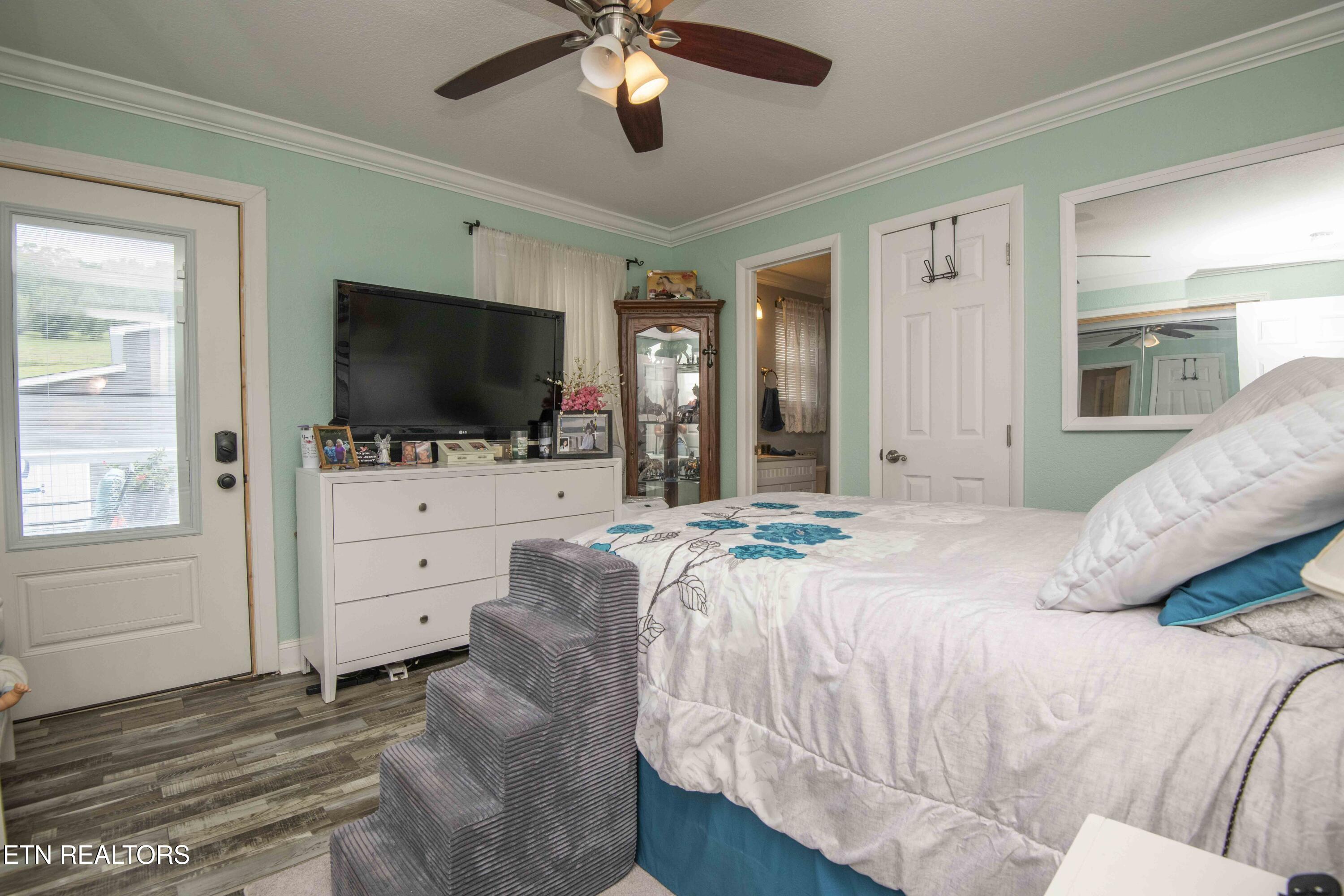 1246 Laurel Bluff Road Kingston, TN 37763 - Photo 49 of 60 first bed
