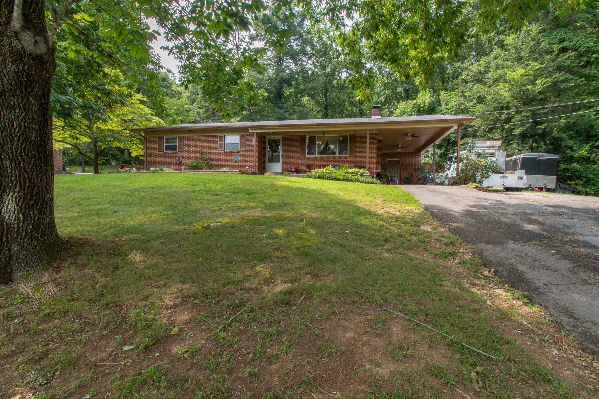 328 Chestnut Street Spring City, TN 37381 - Photo 2 of 30 20170803-_DSC0278