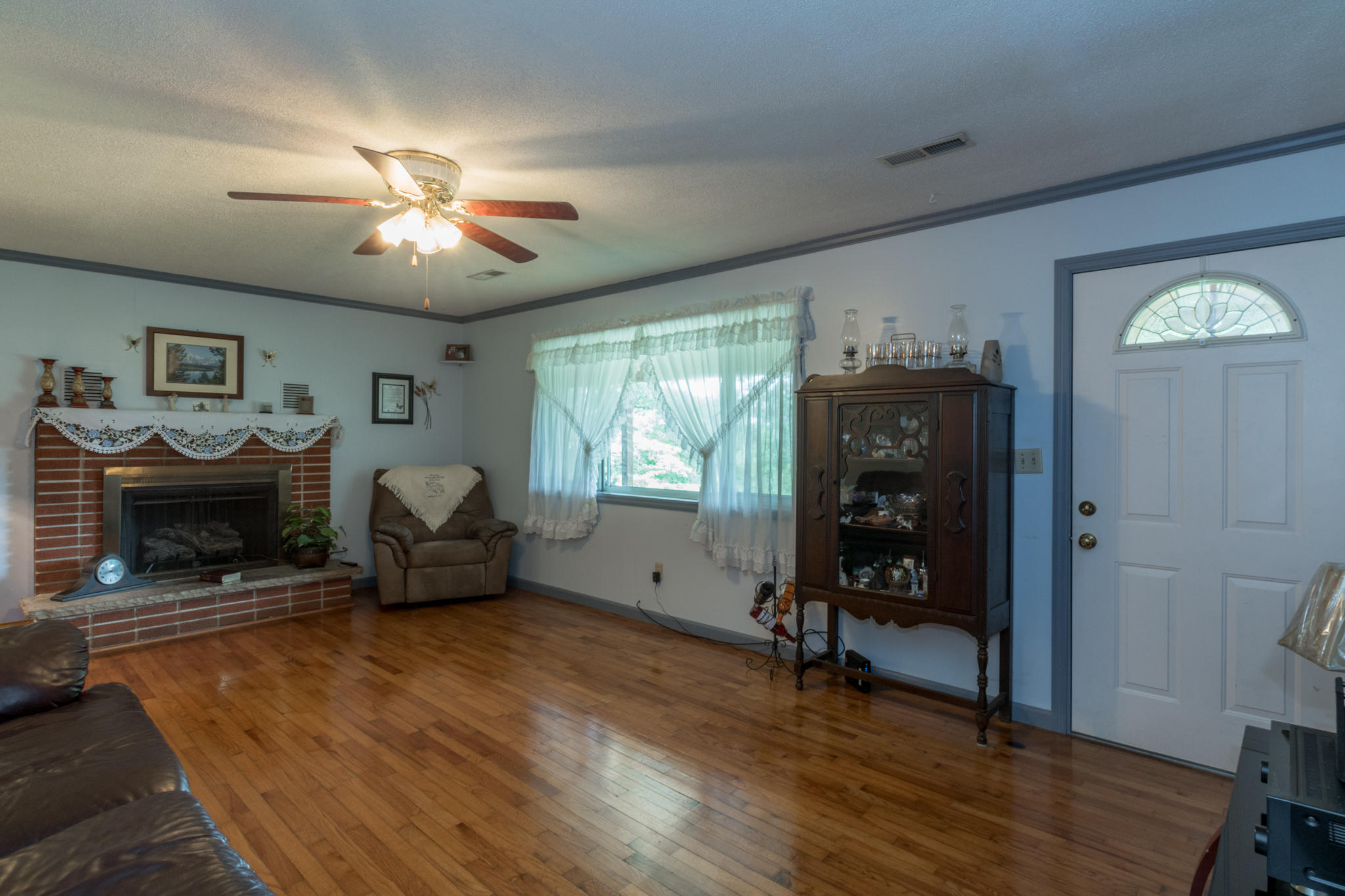 328 Chestnut Street Spring City, TN 37381 - Photo 9 of 30 20170803-_DSC0306