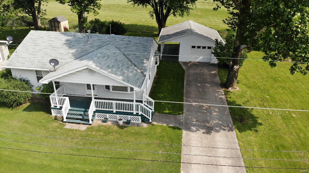 210 Virginia Street Brighton, IL 62012 - Photo 2 of 26 Gallery Image 2