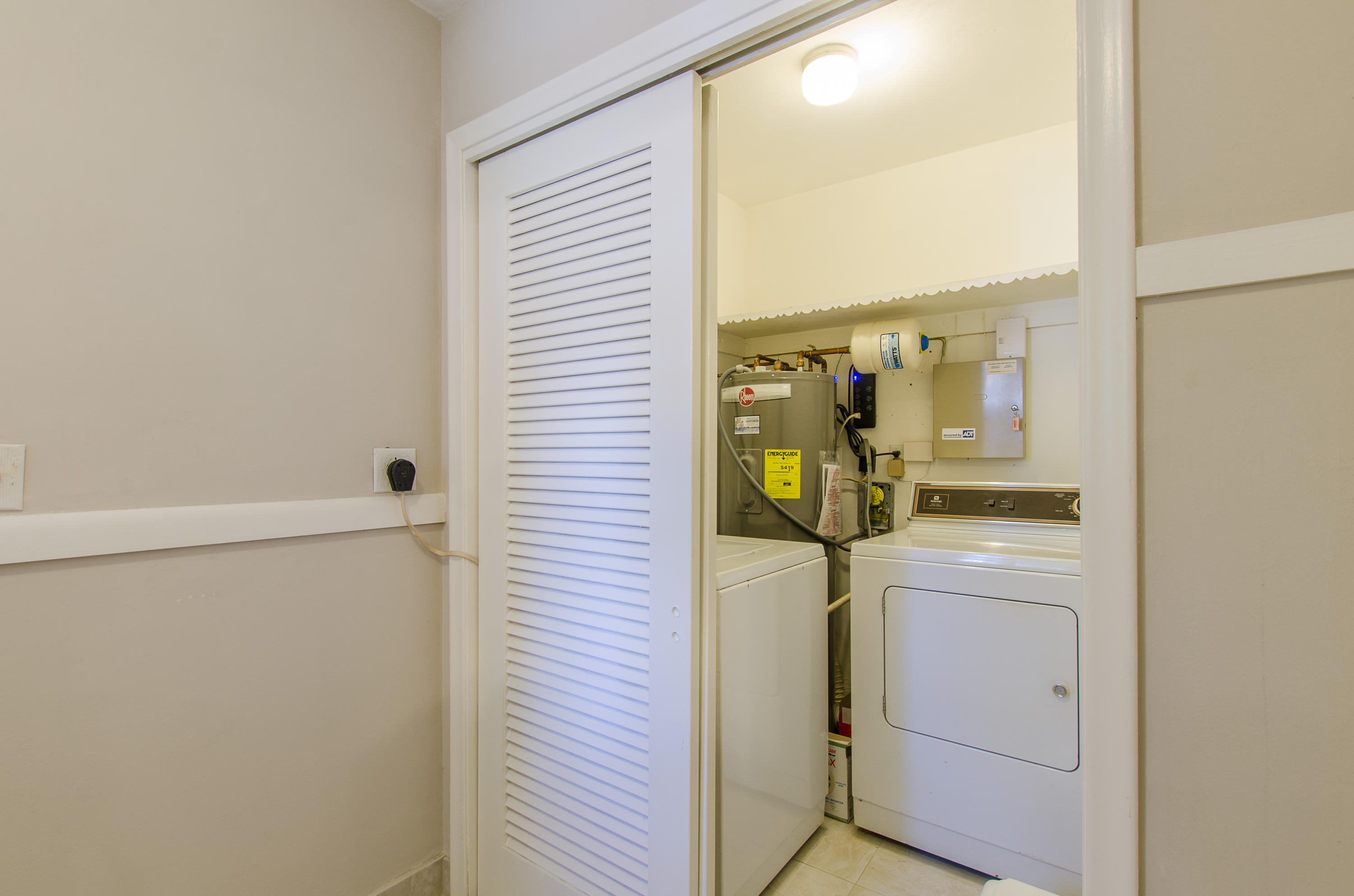 354 Southwest 7th Avenue Boca Raton, FL 33486 - Photo 14 of 30 354 SW 7th Ave Full-14