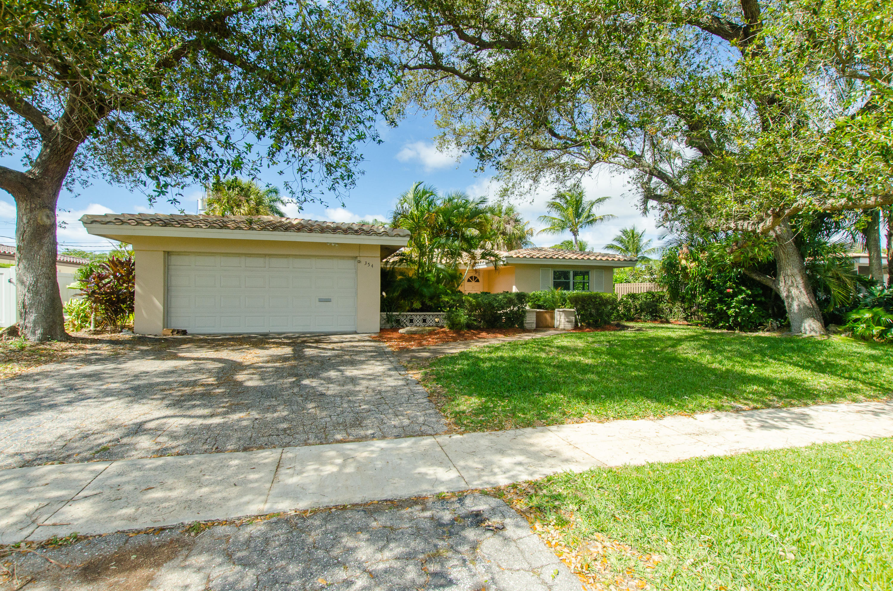 354 Southwest 7th Avenue Boca Raton, FL 33486 - Photo 2 of 30 354 SW 7th Ave Full-6