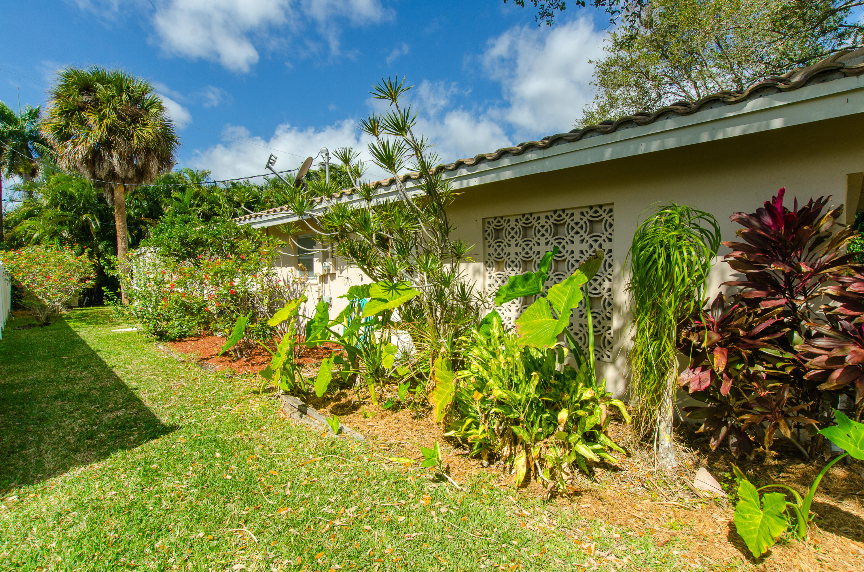 354 Southwest 7th Avenue Boca Raton, FL 33486 - Photo 30 of 30 354 SW 7th Ave Full-4