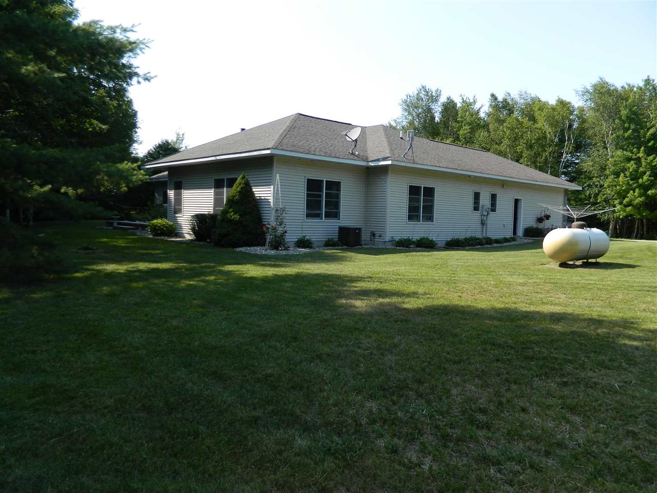 4777 Lalonde Road Standish, MI 48658 - Photo 36 of 53 1890733-35.JPG