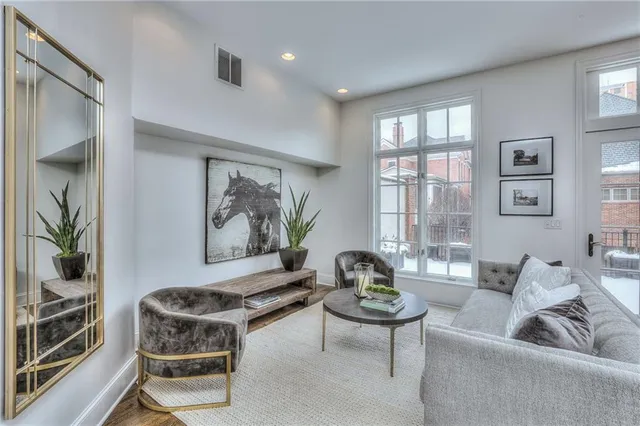 $1,399,000 | 202 West 50th Street, Kansas City, MO 64112