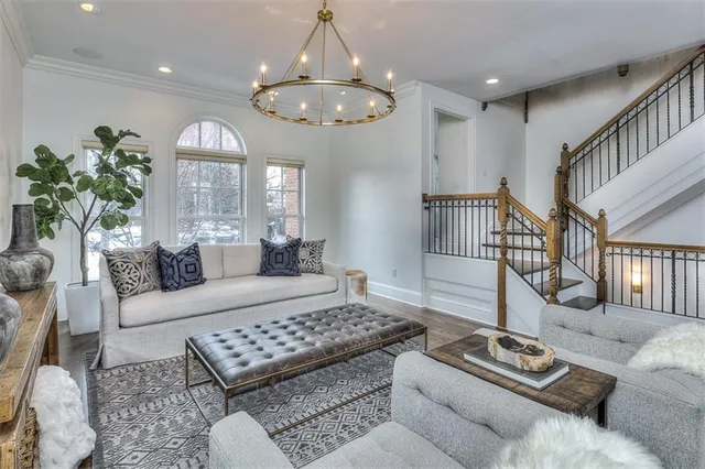 $1,399,000 | 202 West 50th Street, Kansas City, MO 64112