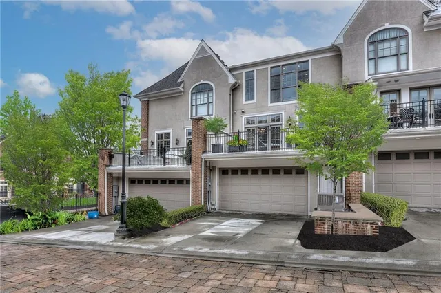 $1,399,000 | 202 West 50th Street, Kansas City, MO 64112