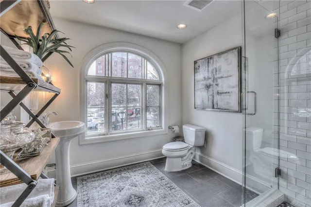 $1,399,000 | 202 West 50th Street, Kansas City, MO 64112