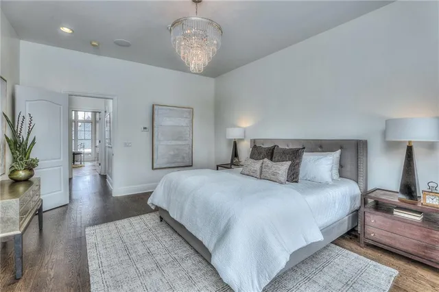 $1,399,000 | 202 West 50th Street, Kansas City, MO 64112