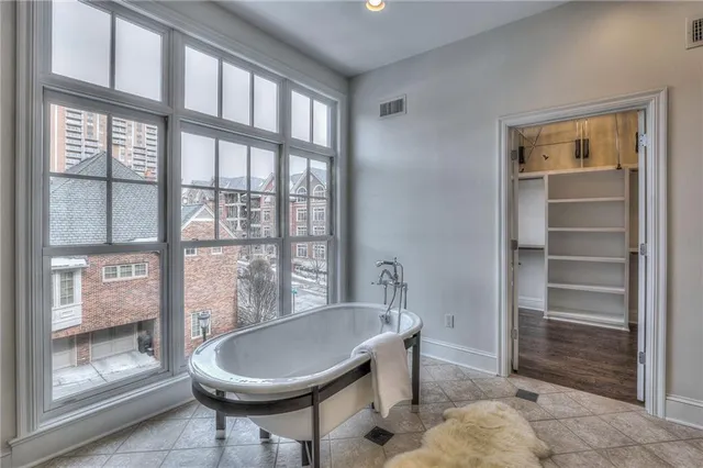 $1,399,000 | 202 West 50th Street, Kansas City, MO 64112