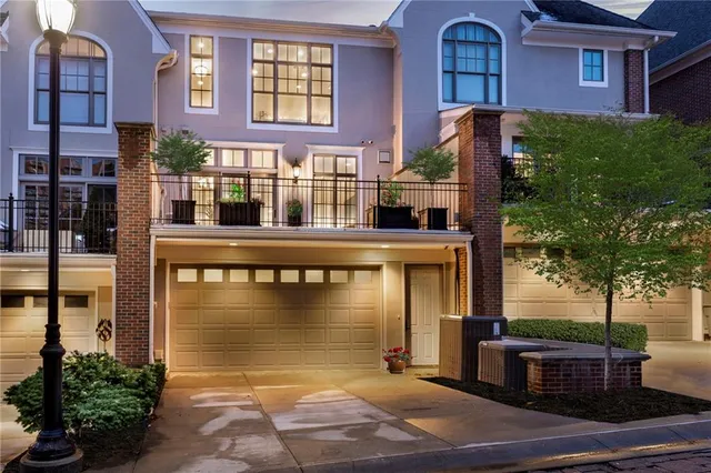 $1,399,000 | 202 West 50th Street, Kansas City, MO 64112