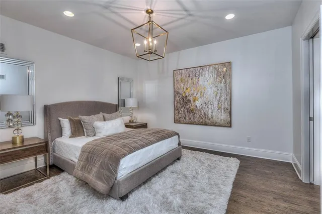 $1,399,000 | 202 West 50th Street, Kansas City, MO 64112