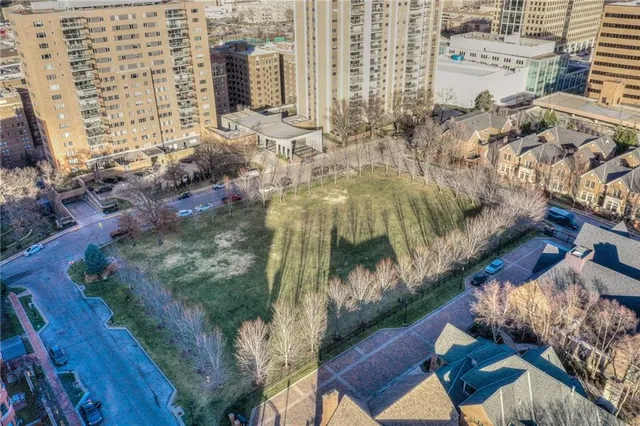 $1,399,000 | 202 West 50th Street, Kansas City, MO 64112