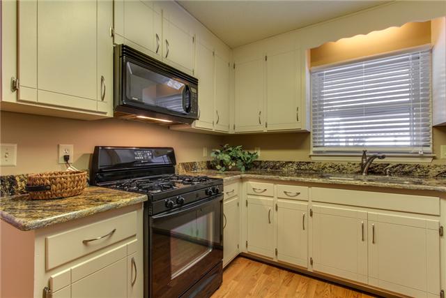 1011 Meadowbrook Road Murfreesboro, TN 37129 - Photo 6 of 20 Gallery Image 6