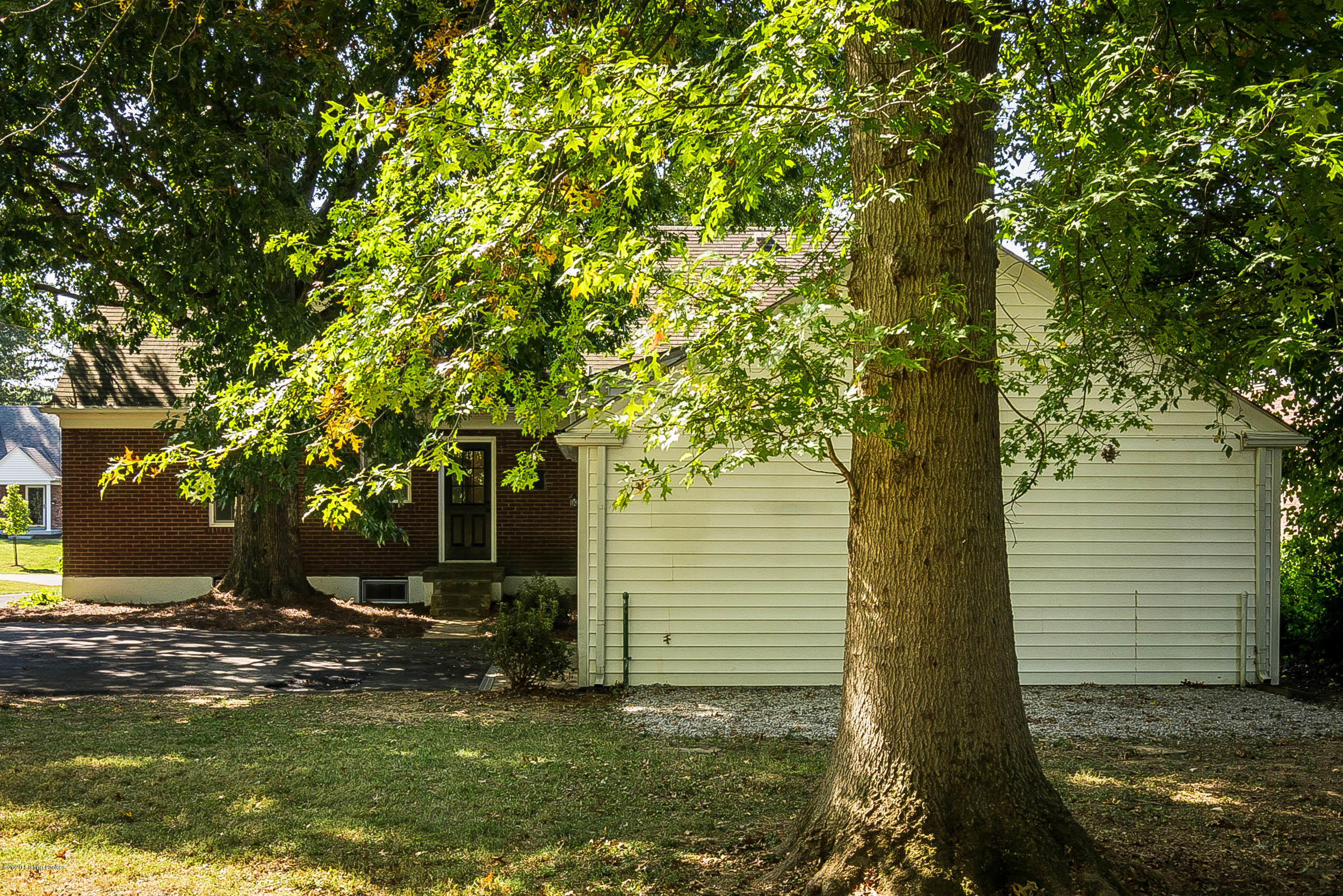 711 Indian Ridge Road Louisville, KY 40207 - Photo 43 of 46 711 Indian Ridge Road-07