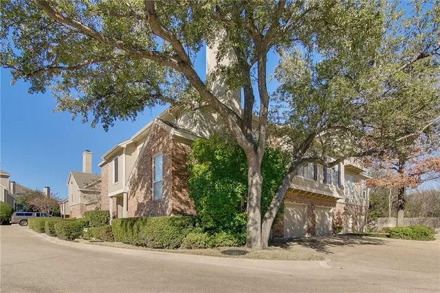 a street view along with residential houses