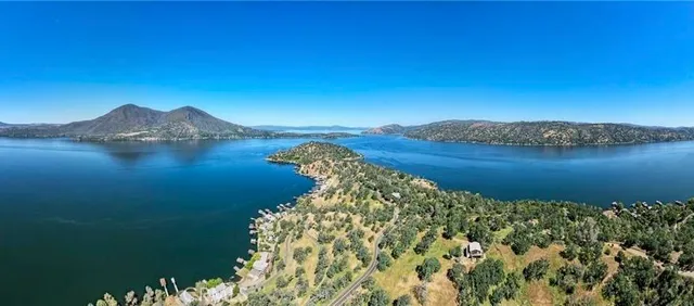 $258,000 | 10670 Lakeshore Drive, Clearlake, CA 95422