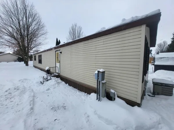 $39,900 | 9226 Elsie Avenue, Bear Lake, MI 49614