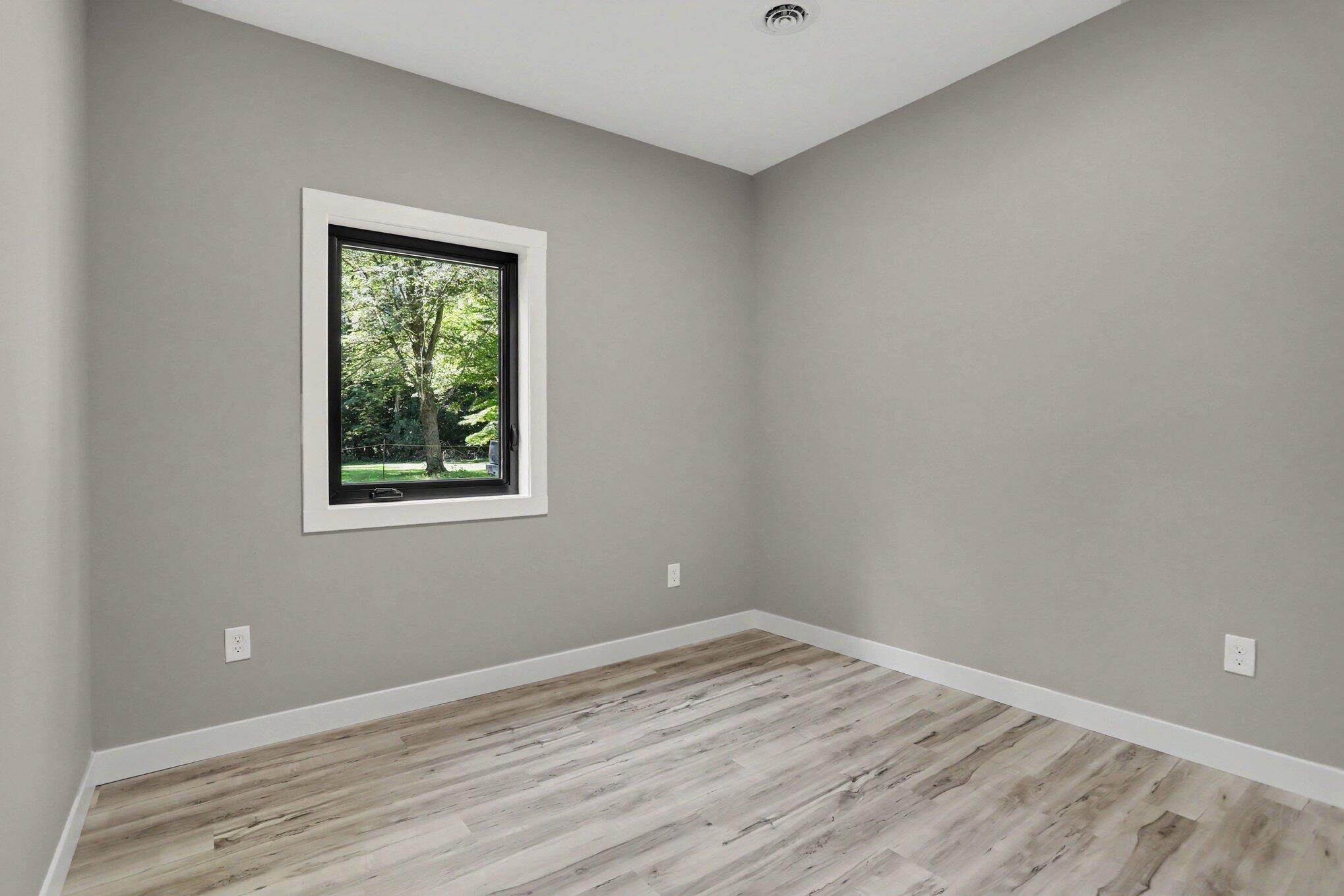20160 Parkway Avenue Three Rivers, MI 49093 - Photo 8 of 17 008_file_9659