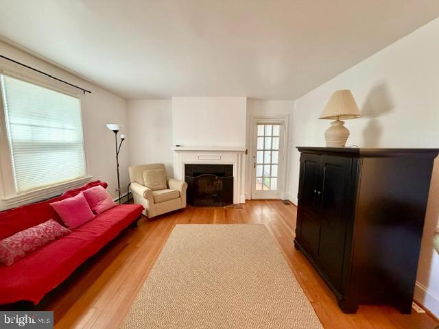 811 Forest Glen Road Silver Spring, MD 20901 - Photo 5 of 45