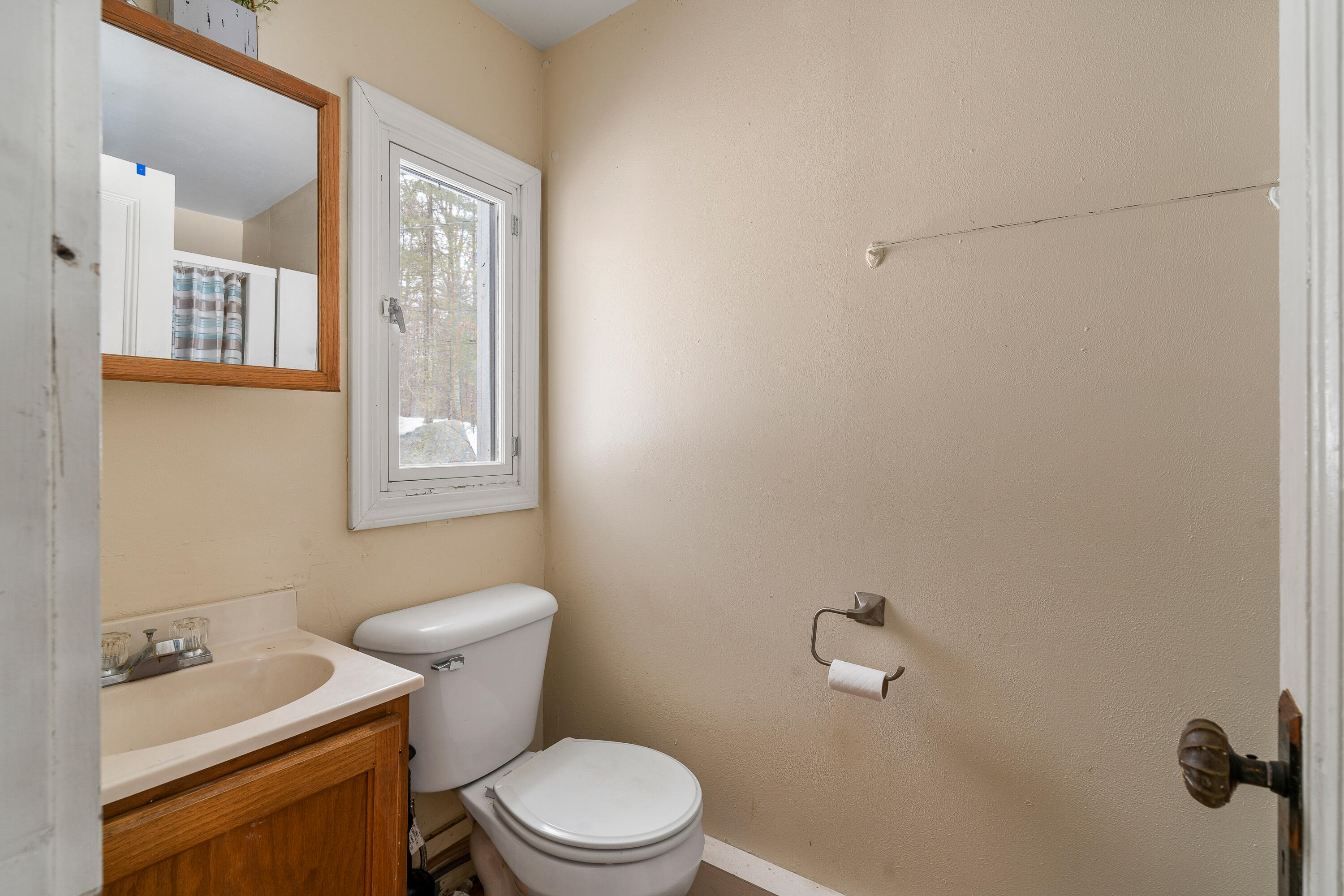 63 Forest Road Alfred, ME 04002 - Photo 22 of 28 Bathroom