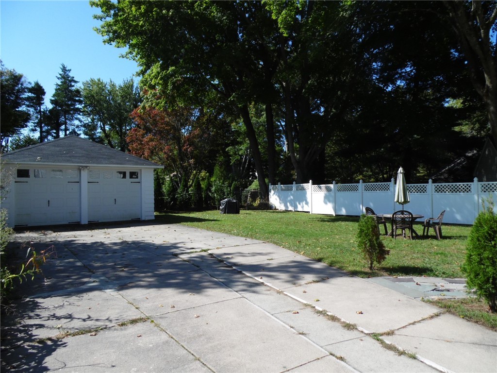 5 Crescent Street, Unit 1 Westerly, RI 02891 - Photo 12 of 15