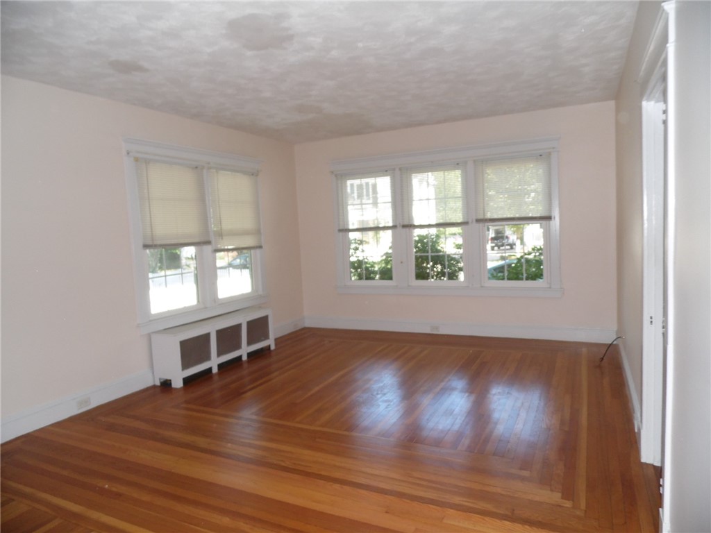 5 Crescent Street, Unit 1 Westerly, RI 02891 - Photo 4 of 15