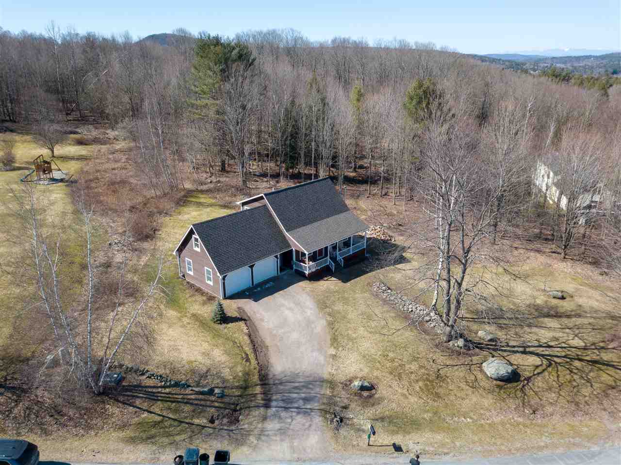 23 Old Farm Road Jericho, VT 05465 - Photo 3 of 36