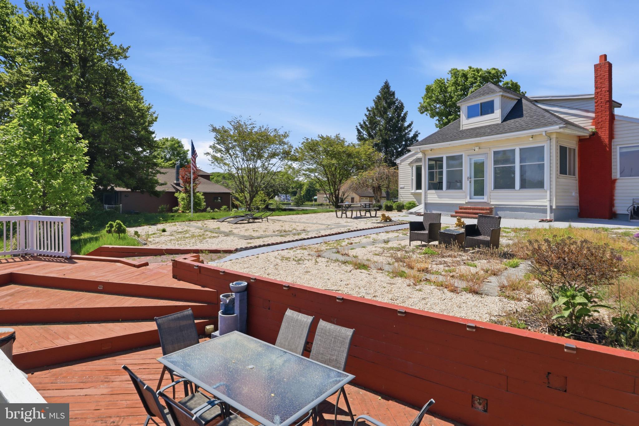 2304 Poplar Road Baltimore, MD 21221 - Photo 11 of 77