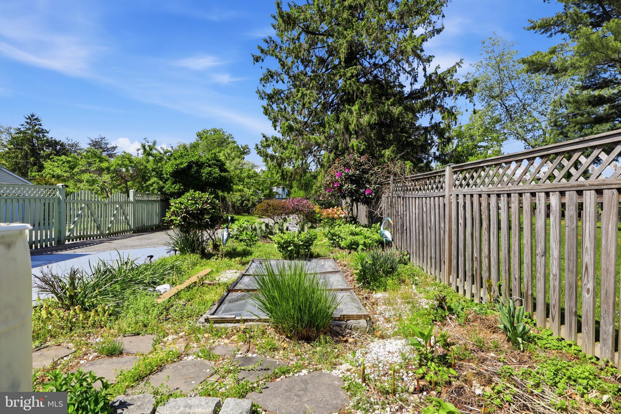 2304 Poplar Road Baltimore, MD 21221 - Photo 15 of 77