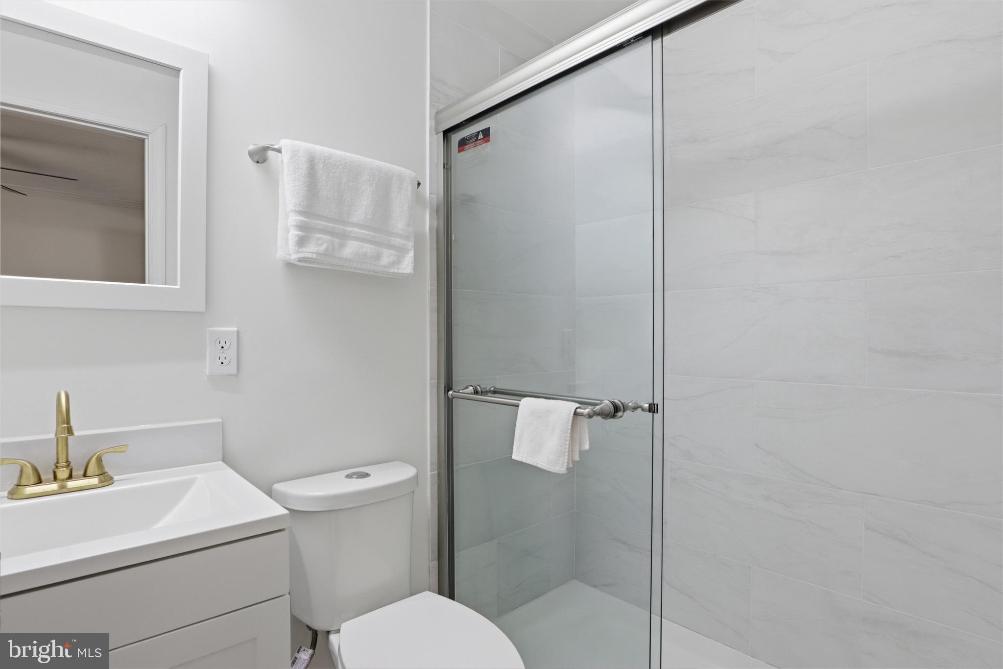 2304 Poplar Road Baltimore, MD 21221 - Photo 38 of 77