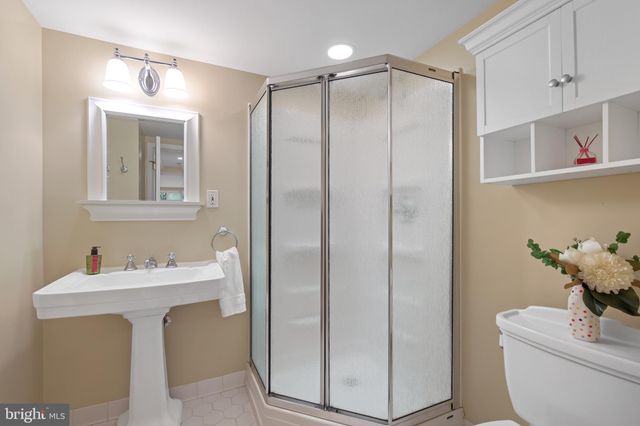 $1,460,000 | 6206 Vorlich Lane, Bethesda, MD 20817