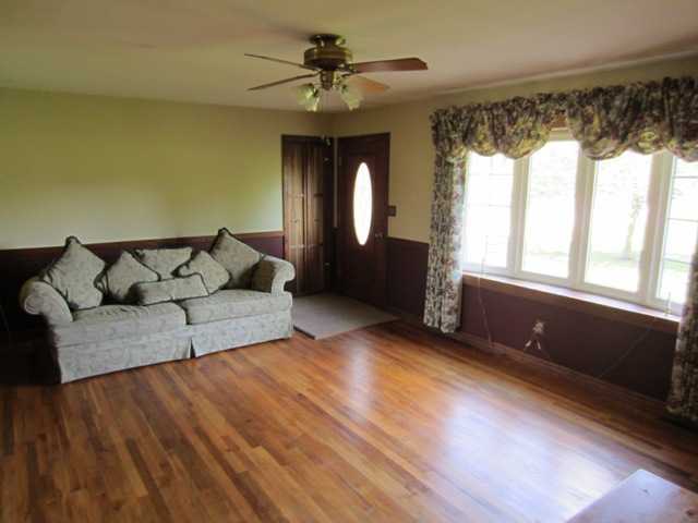 2030 Crumley Road Southwest Lancaster, OH 43130 - Photo 3 of 15 Gallery Image 3