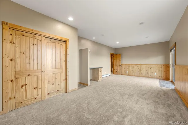 a view of empty room