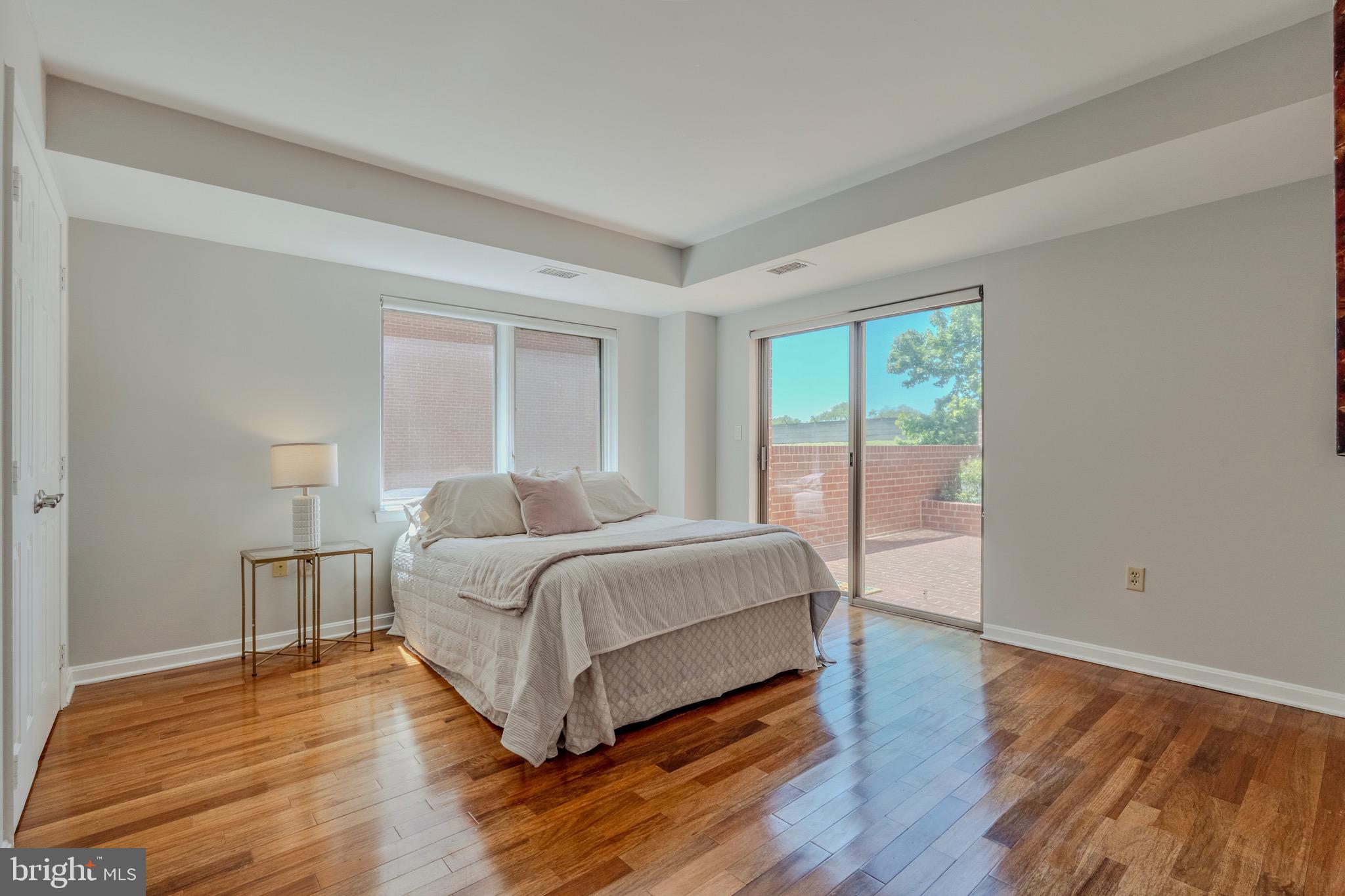 505 East Braddock Road, Unit 104 Alexandria, VA 22314 - Photo 16 of 42 Owner's Suite