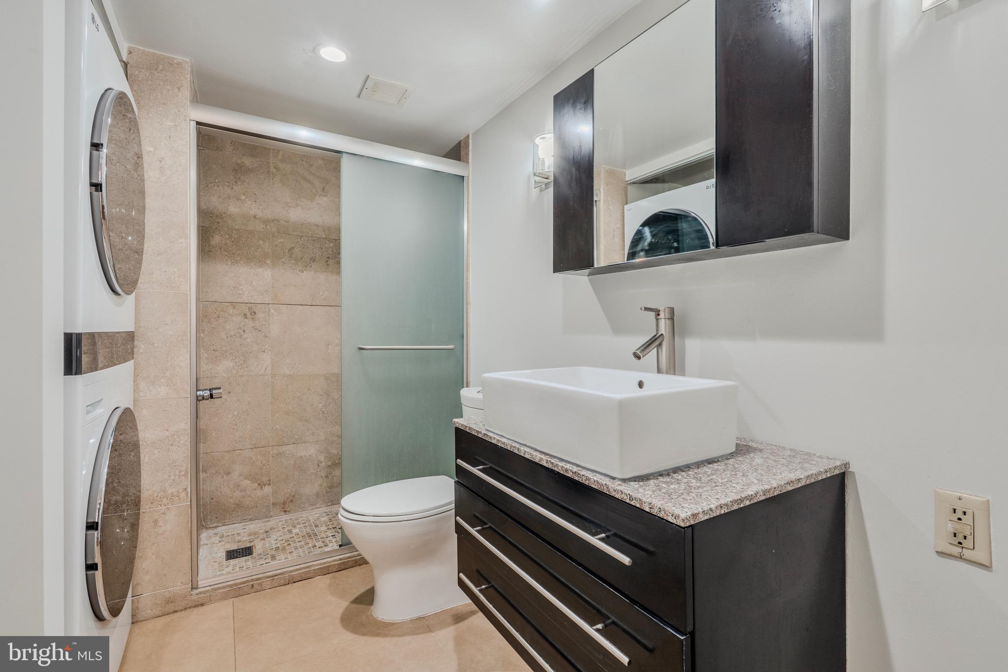 505 East Braddock Road, Unit 104 Alexandria, VA 22314 - Photo 20 of 42 Updated Bath
