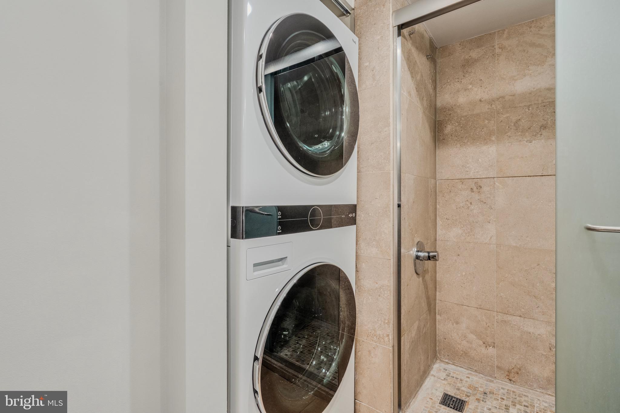 505 East Braddock Road, Unit 104 Alexandria, VA 22314 - Photo 23 of 42 Washer & Dryer in Unit