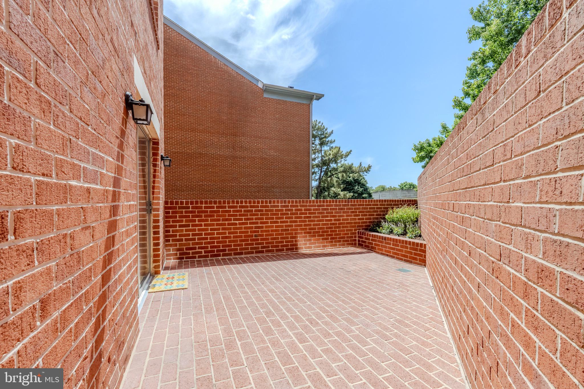 505 East Braddock Road, Unit 104 Alexandria, VA 22314 - Photo 26 of 42 HUGE Patio/Balcony - Biggest in Building